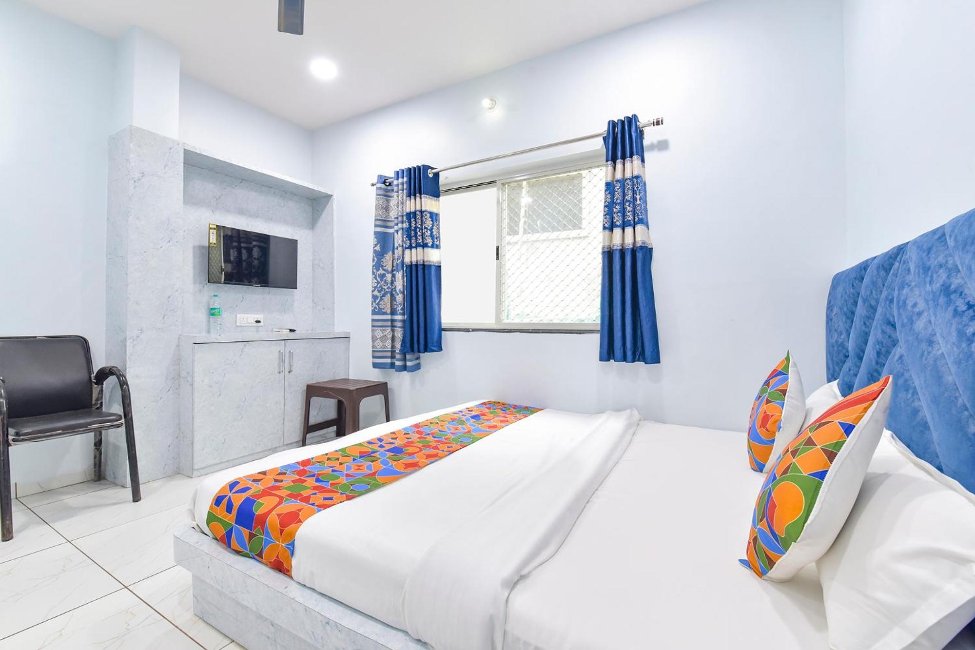 Fabhotel Somnath 우자인 외부 사진