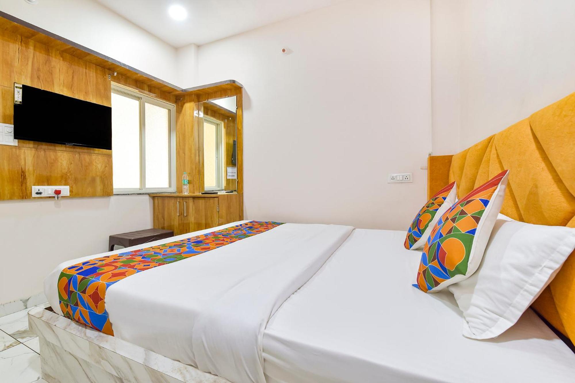 Fabhotel Somnath 우자인 외부 사진
